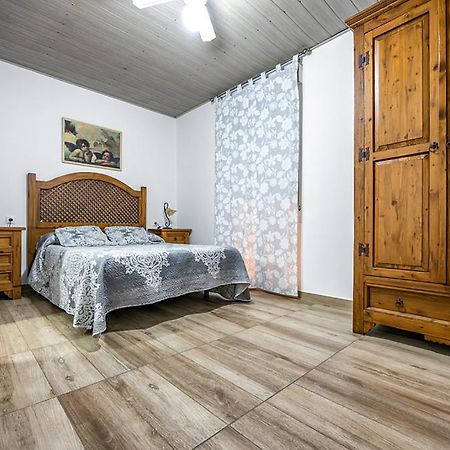 Apartamento En Olvera Con Garaje Exterior photo