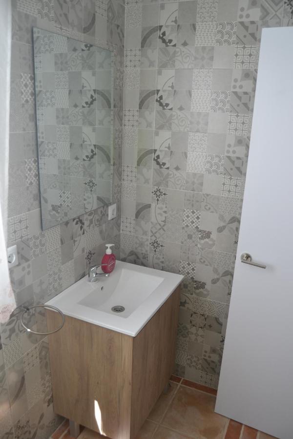 Apartamento En Olvera Con Garaje Exterior photo